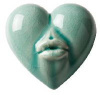 Фарфоровое сердце "What the Heart Speaks about"